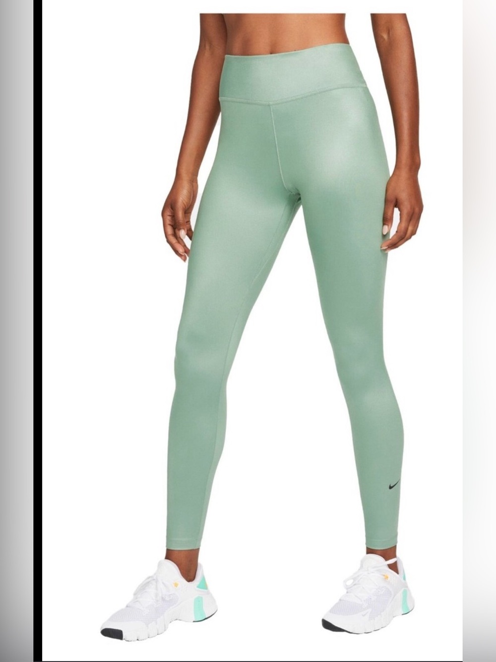 Nike Sage Green High-Waist Leggings